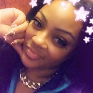 Meet your Posher, Arielle